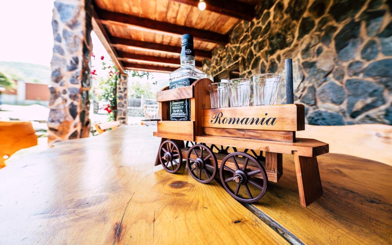 Casa De Vacanta Sadu Exteriér fotografie