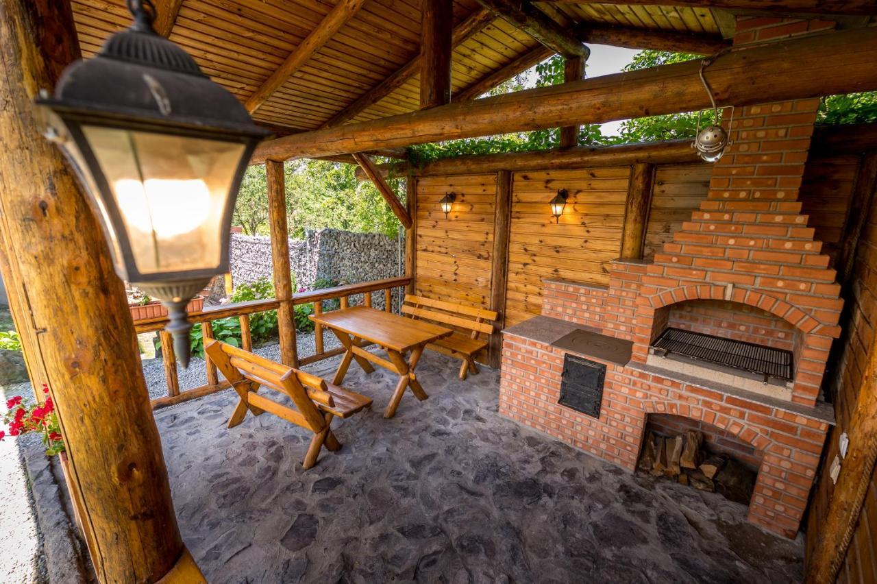 Casa De Vacanta Sadu Exteriér fotografie