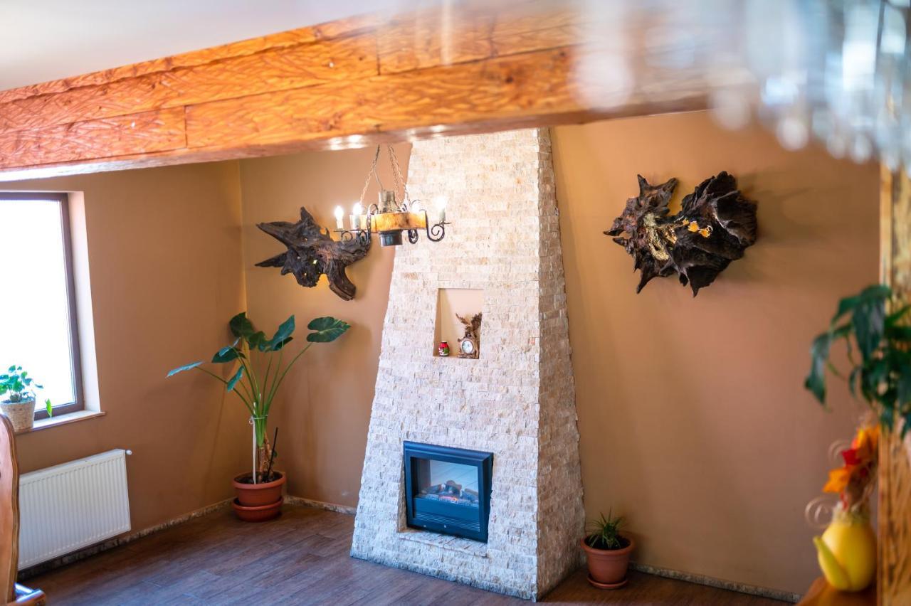 Casa De Vacanta Sadu Exteriér fotografie