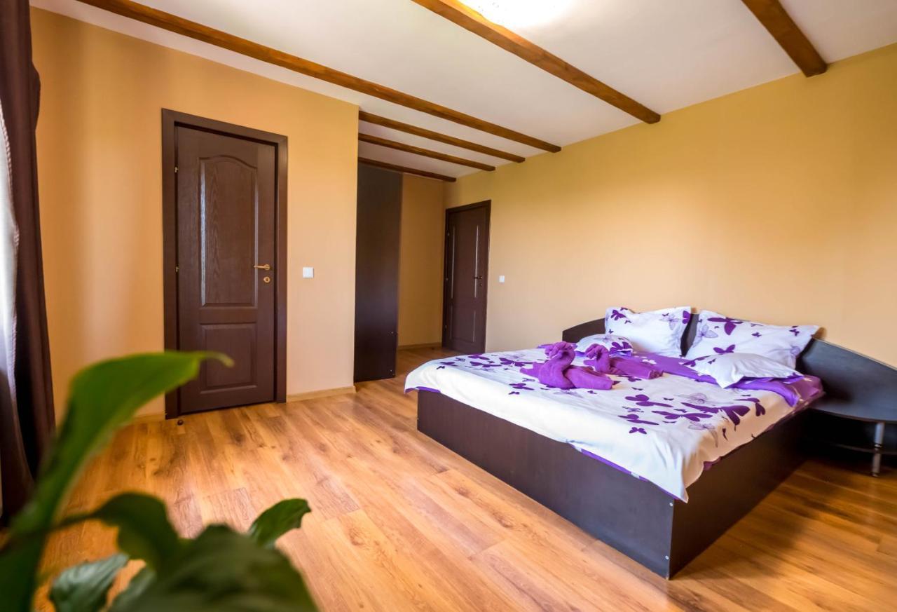 Casa De Vacanta Sadu Exteriér fotografie